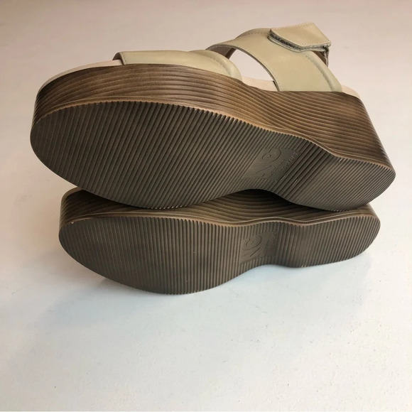 National Comfort Womens Alisa in Stone Sandals Size 10 - Picture 9 of 10